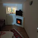 Republicii Rustic In Center Apartment Brasov