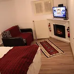 Republicii Rustic In Center Apartman Brassó