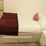 Republicii Rustic In Center Apartman Brassó